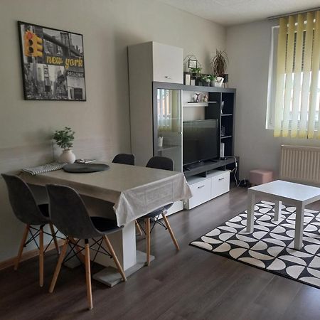 Berik Apartman Pécs Exterior foto