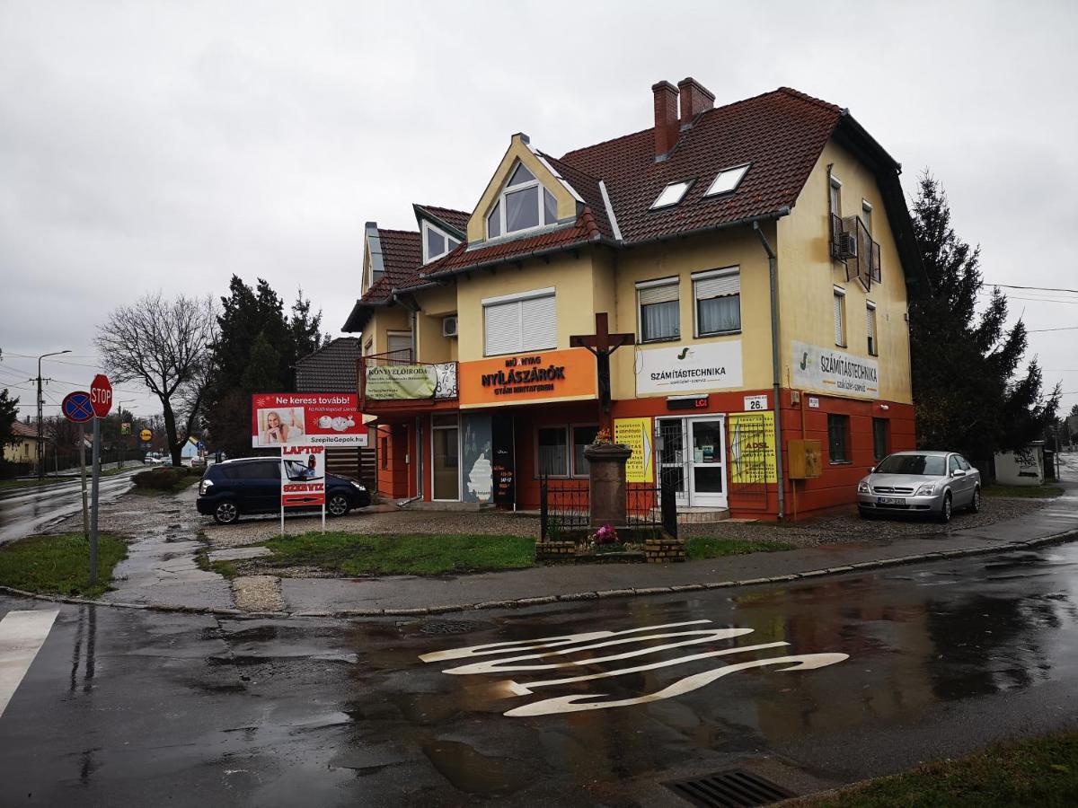 Berik Apartman Pécs Exterior foto