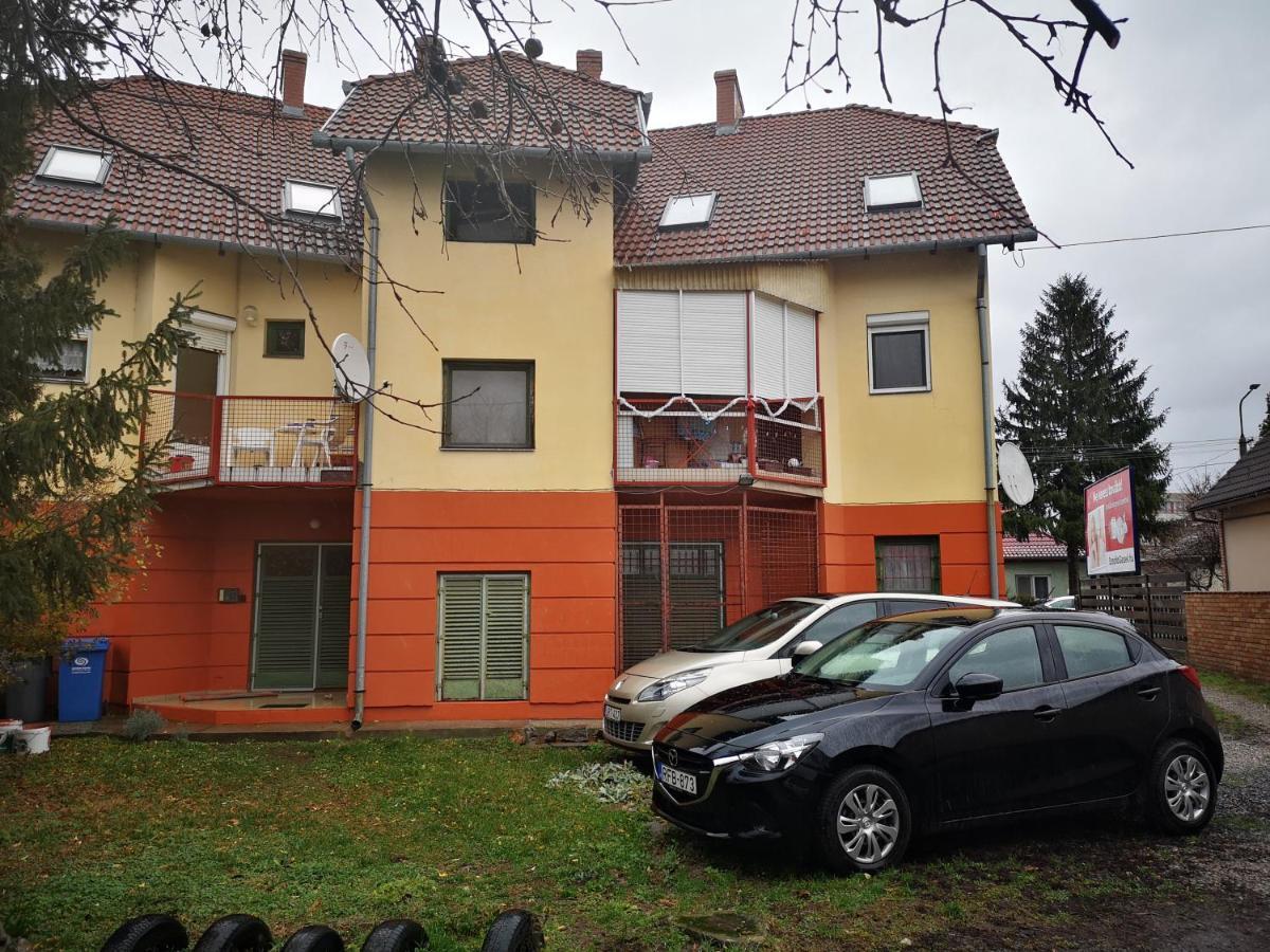 Berik Apartman Pécs Exterior foto