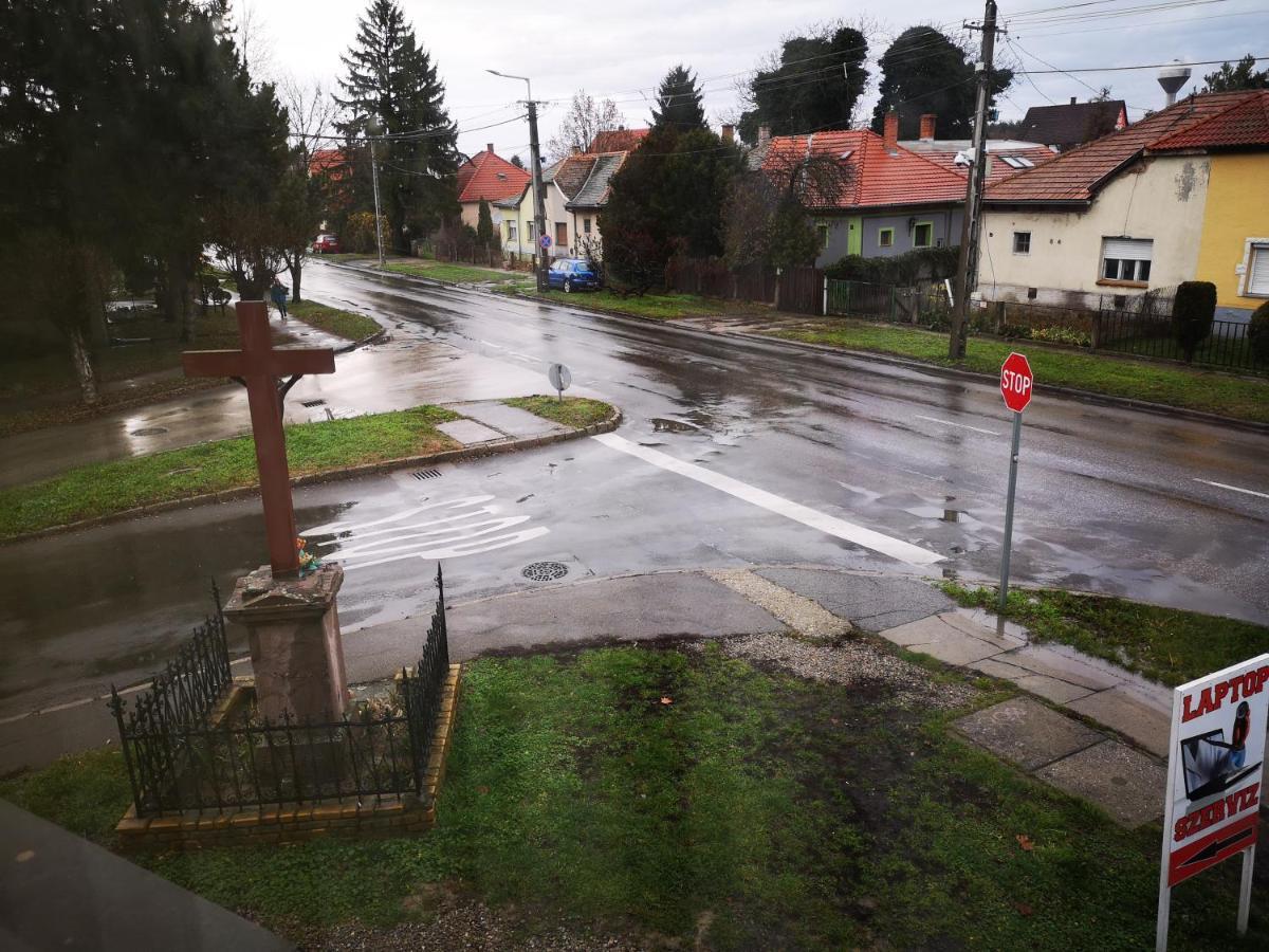 Berik Apartman Pécs Exterior foto